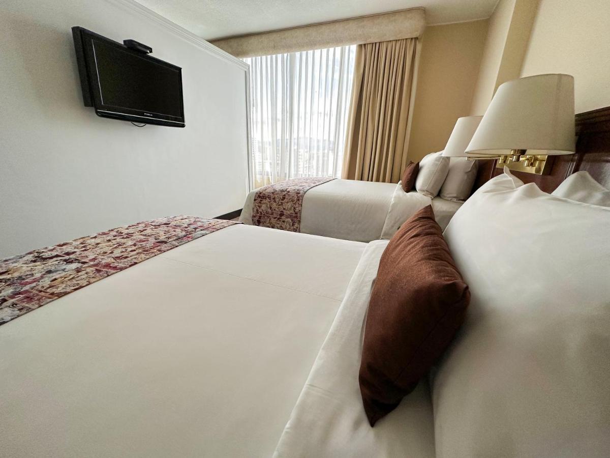 Hotel La Quinta By Wyndham Quito Exteriér fotografie
