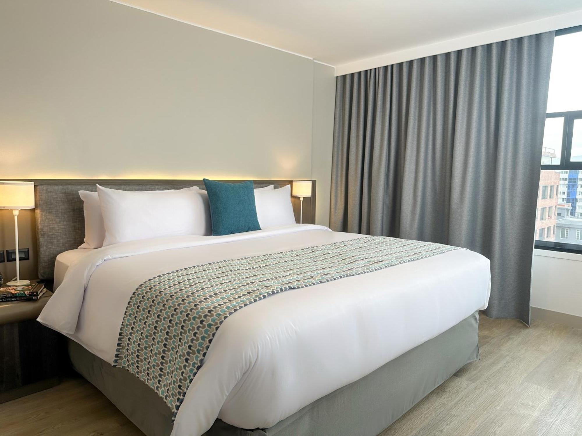 Hotel La Quinta By Wyndham Quito Exteriér fotografie