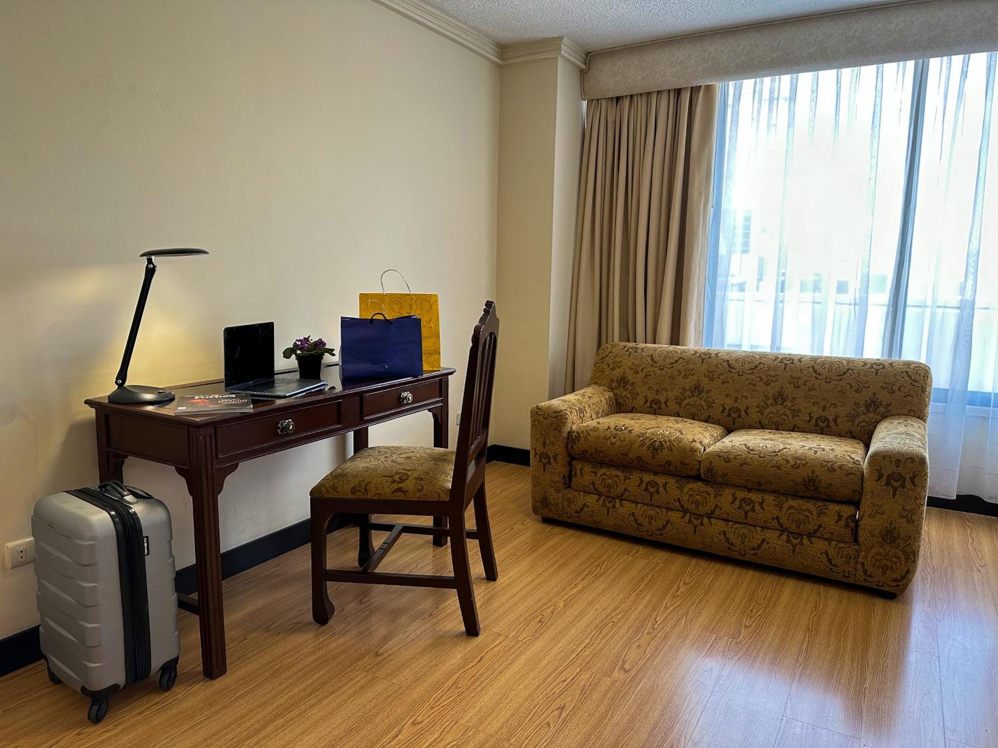 Hotel La Quinta By Wyndham Quito Pokoj fotografie
