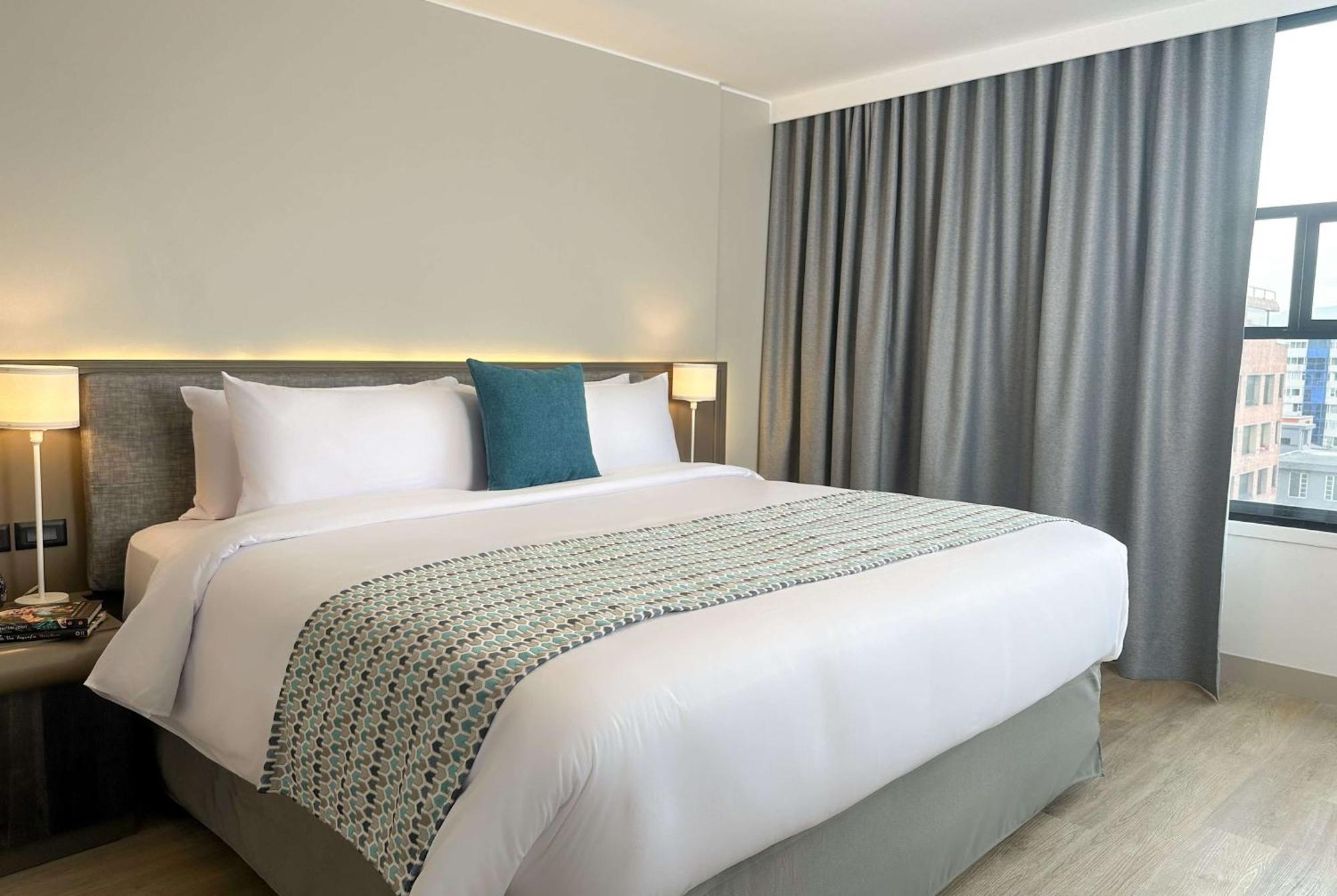 Hotel La Quinta By Wyndham Quito Exteriér fotografie