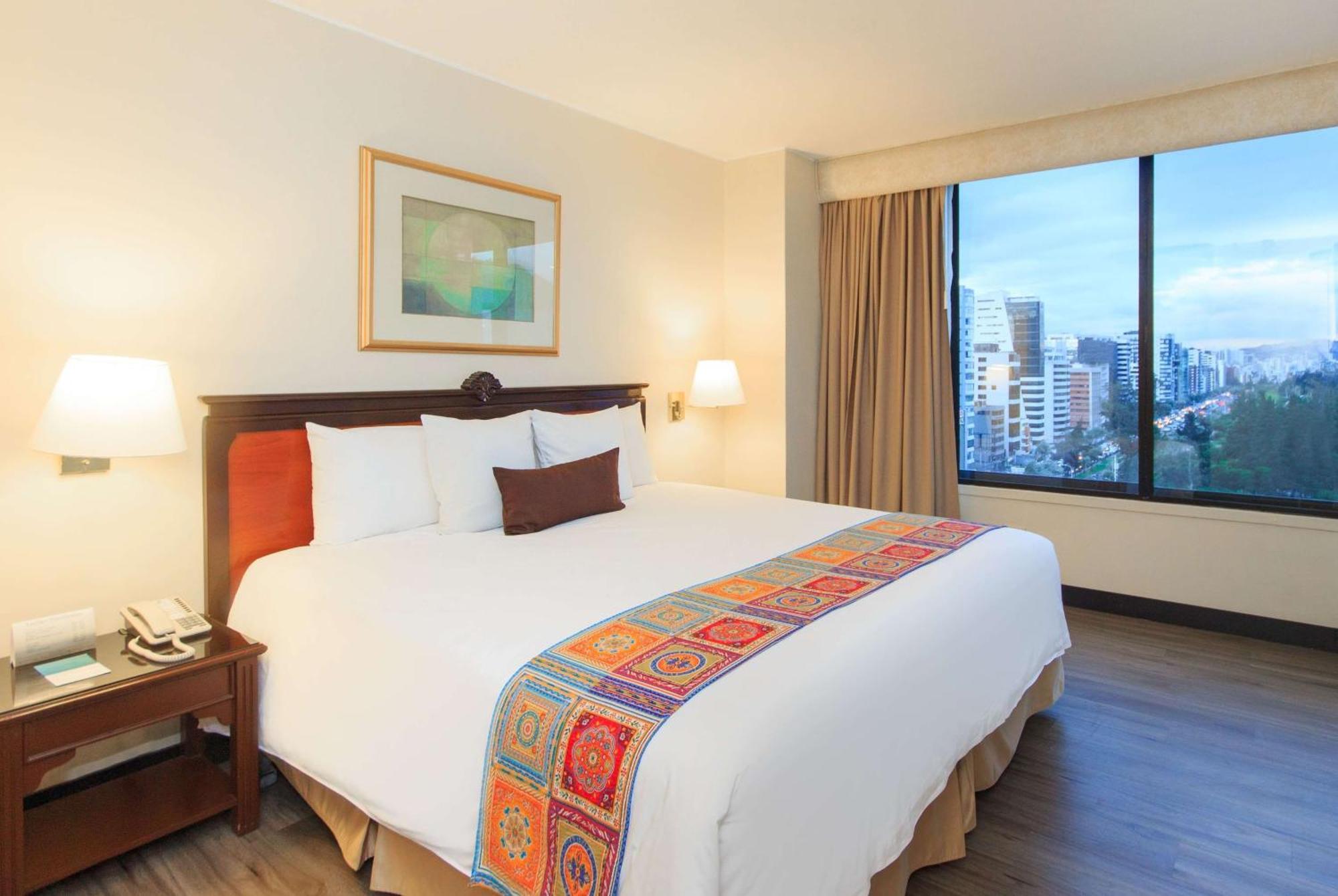 Hotel La Quinta By Wyndham Quito Exteriér fotografie