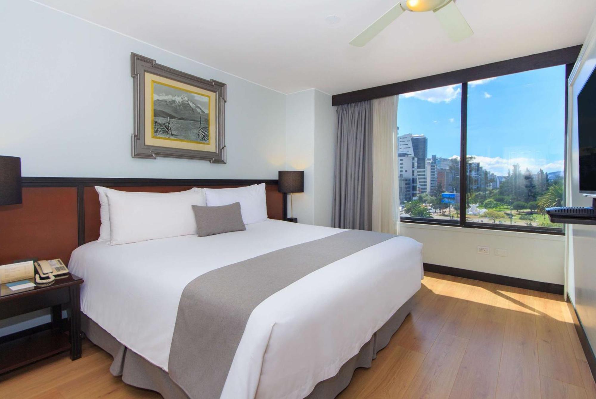 Hotel La Quinta By Wyndham Quito Exteriér fotografie